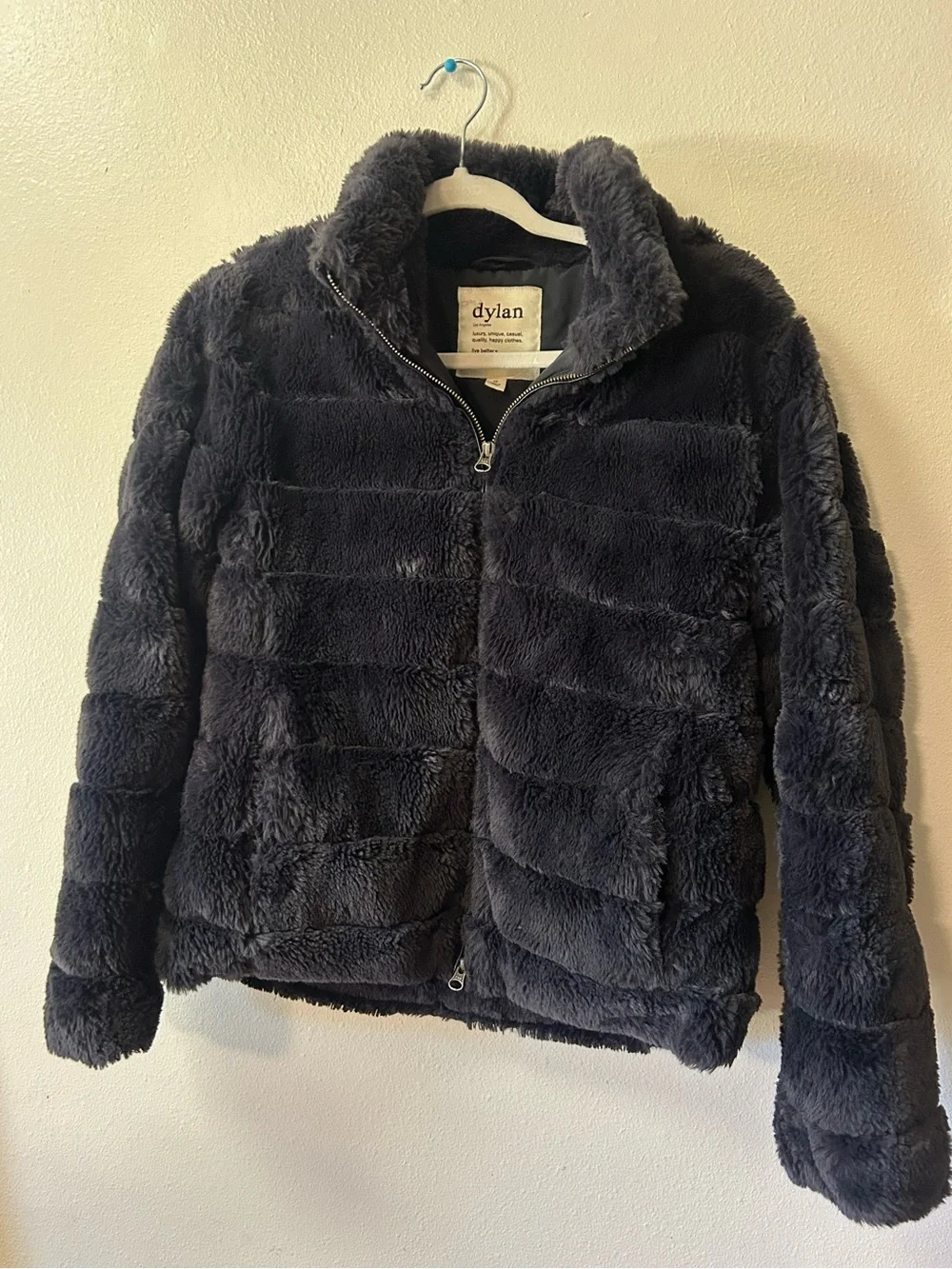 Dylan black fluffy lightweight jacket